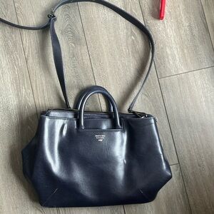 Matt & nat vintage satchel in navy with shoulder strap